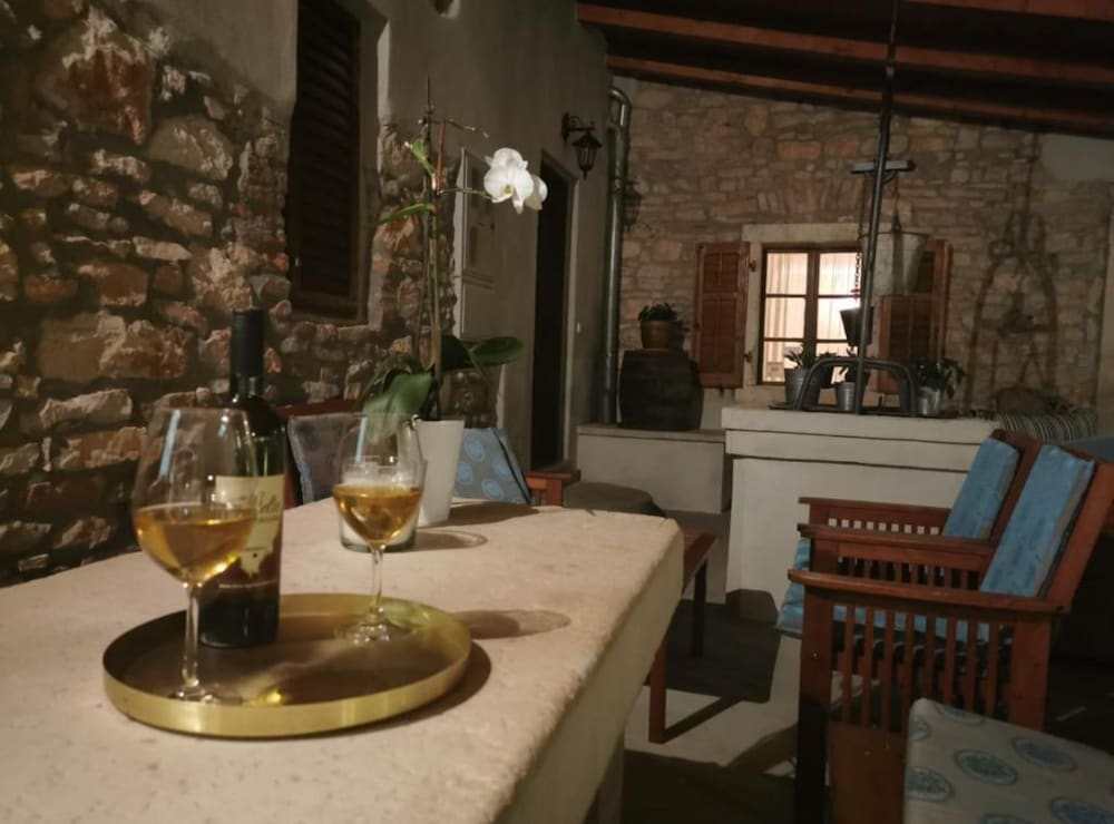 Charming Rooms & Apartments Stelio