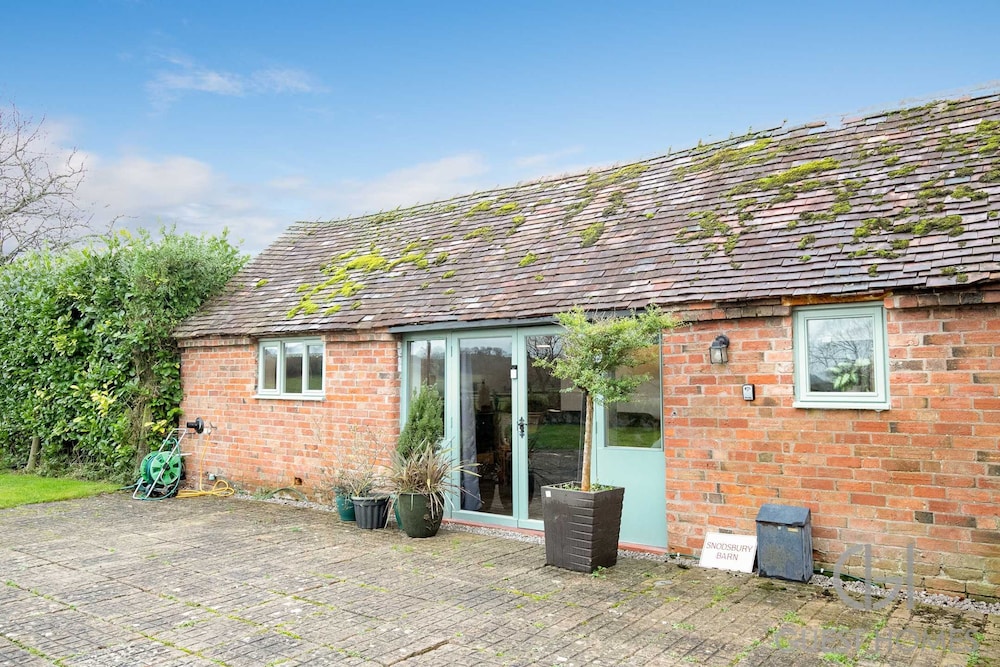 Host Stay Snodsbury Barn