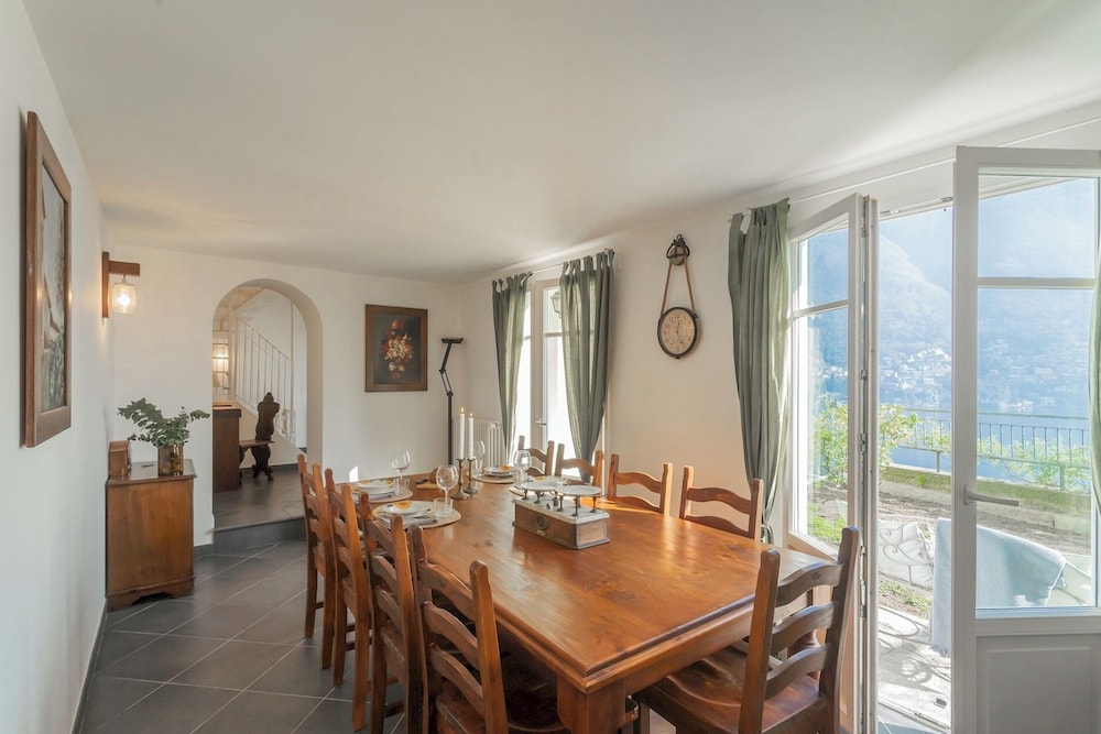 Giuliano's House - Amazing Lake View by Rent all Como