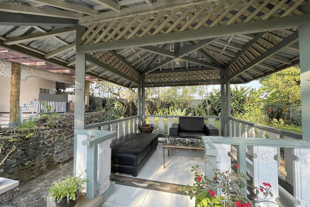 Villa 325 By Zuzu