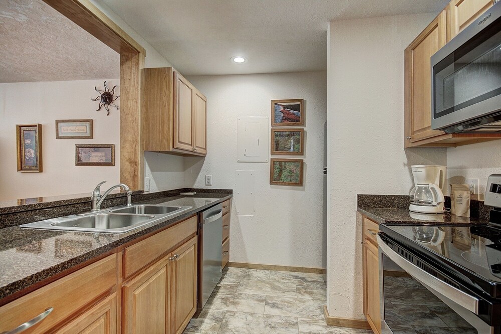 The Pines - Keystone Ski Resort CO Vacation Lodging