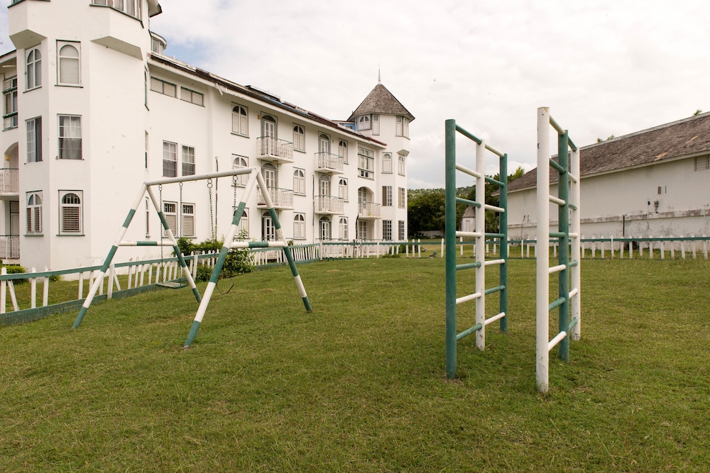 Seacastles Exora Beach Suite