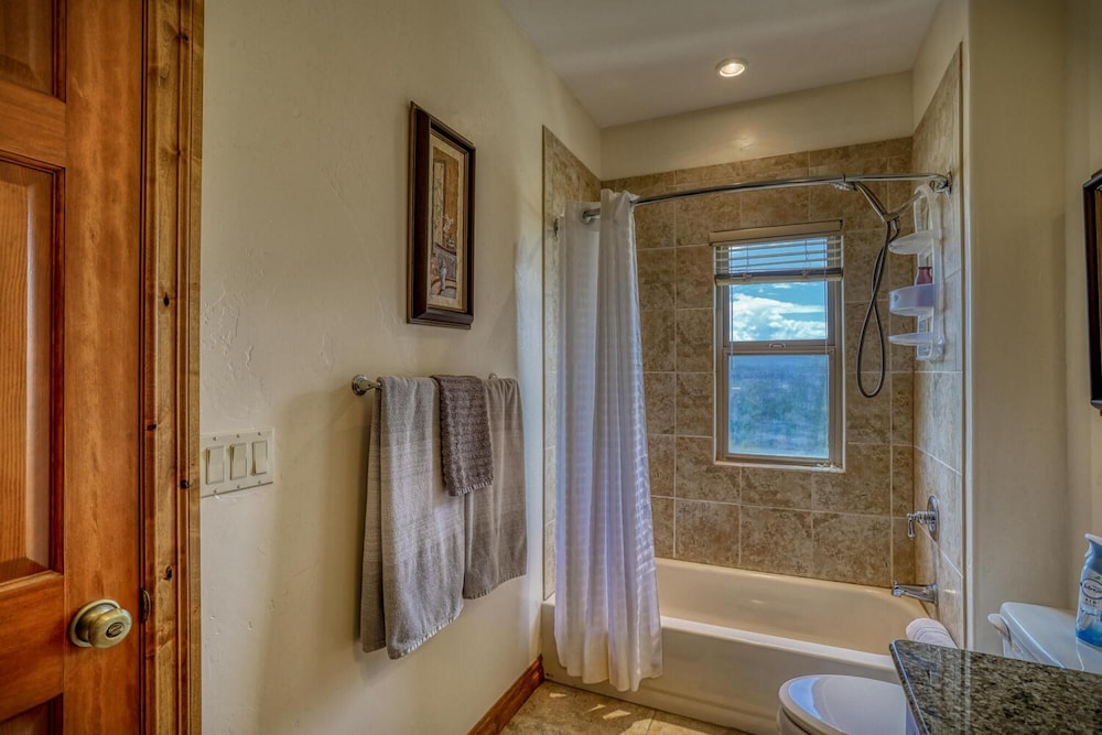A C No pet fee Pet Friendly two Bedroom Condo view 5