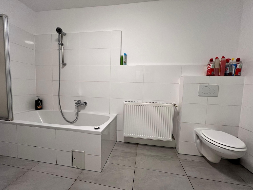 Long Stay 1BR Apt Near Prater Park