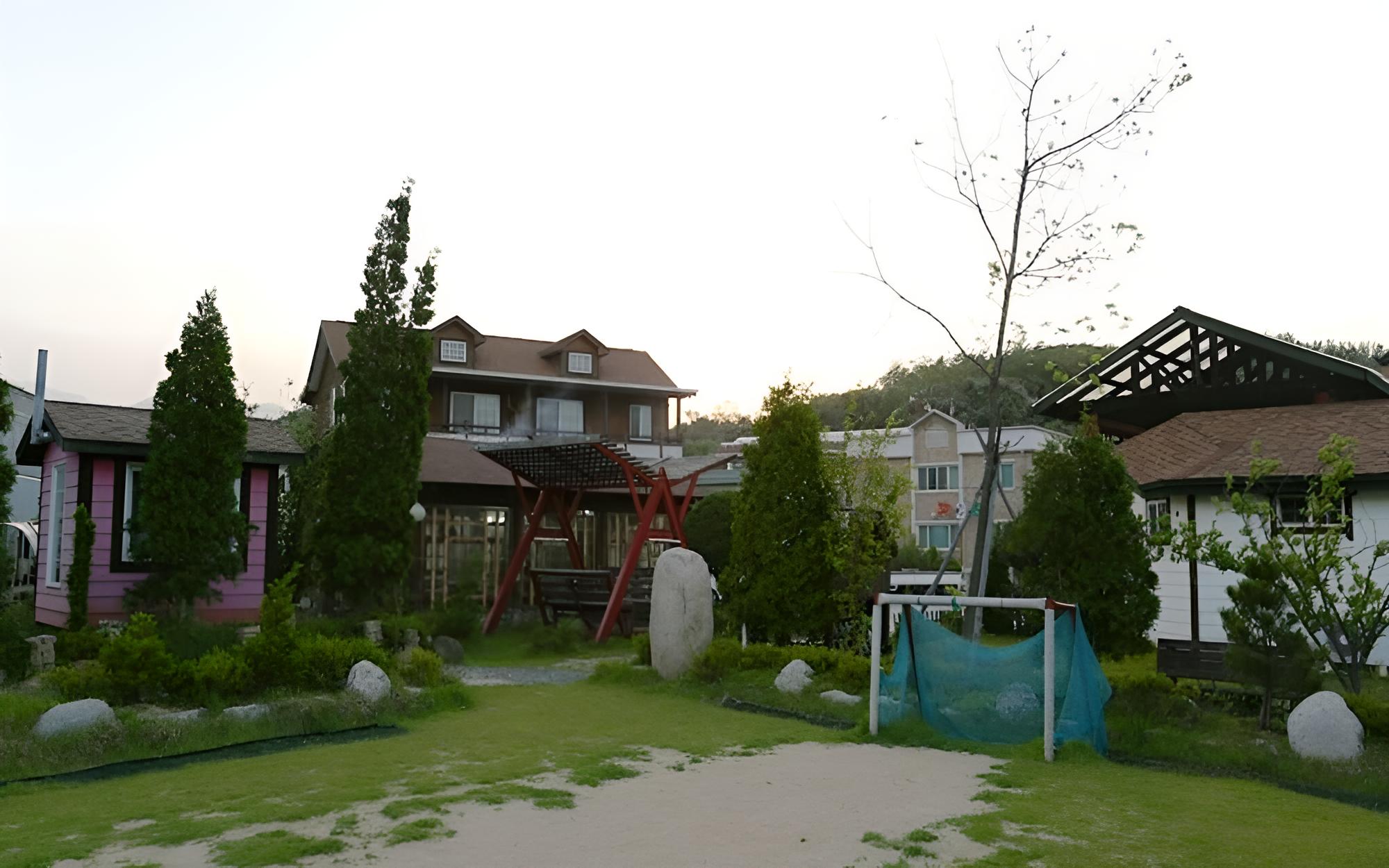 Photo 48