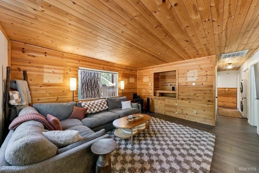 3300 Cape Horn 3 Bedroom Home