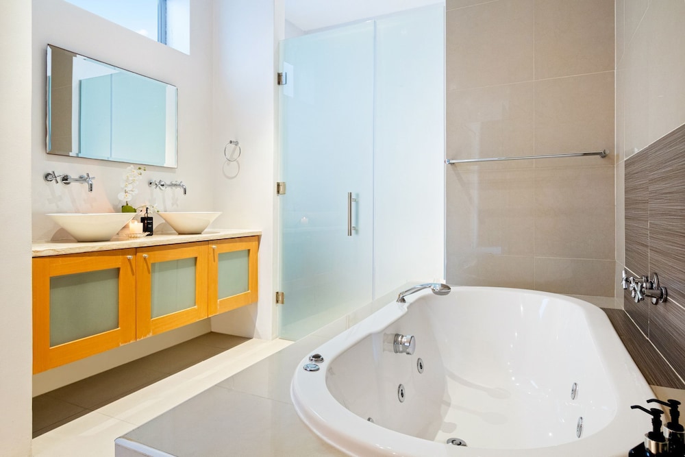 Oceanview Grange Retreat