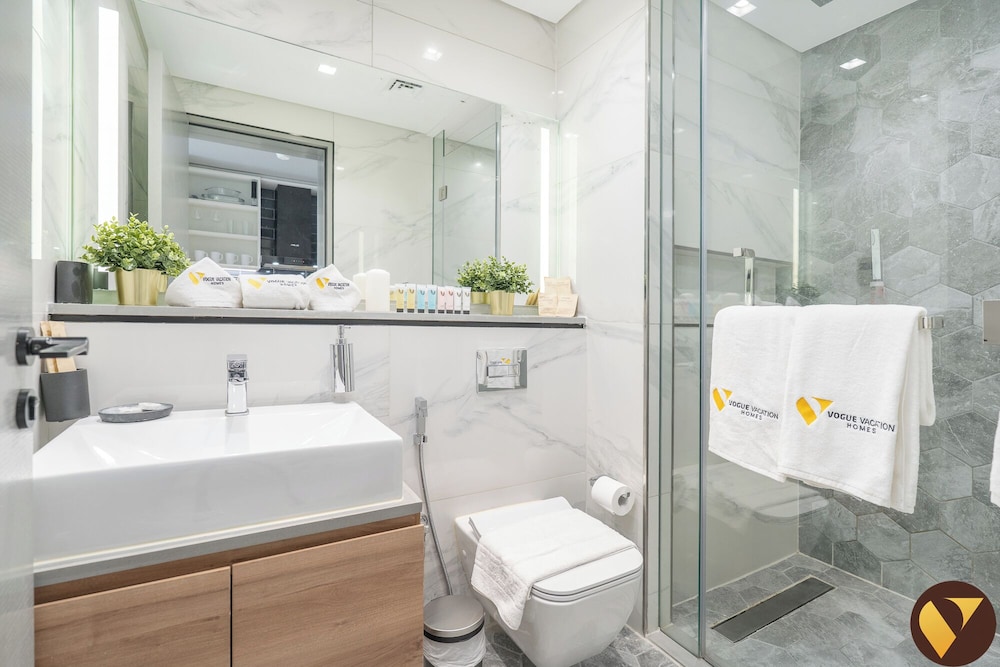 MAG Stylish Studio in Business Bay Pool