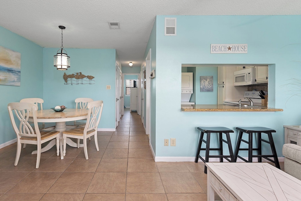 Sea Breeze #305 by Southern Vacation Rentals