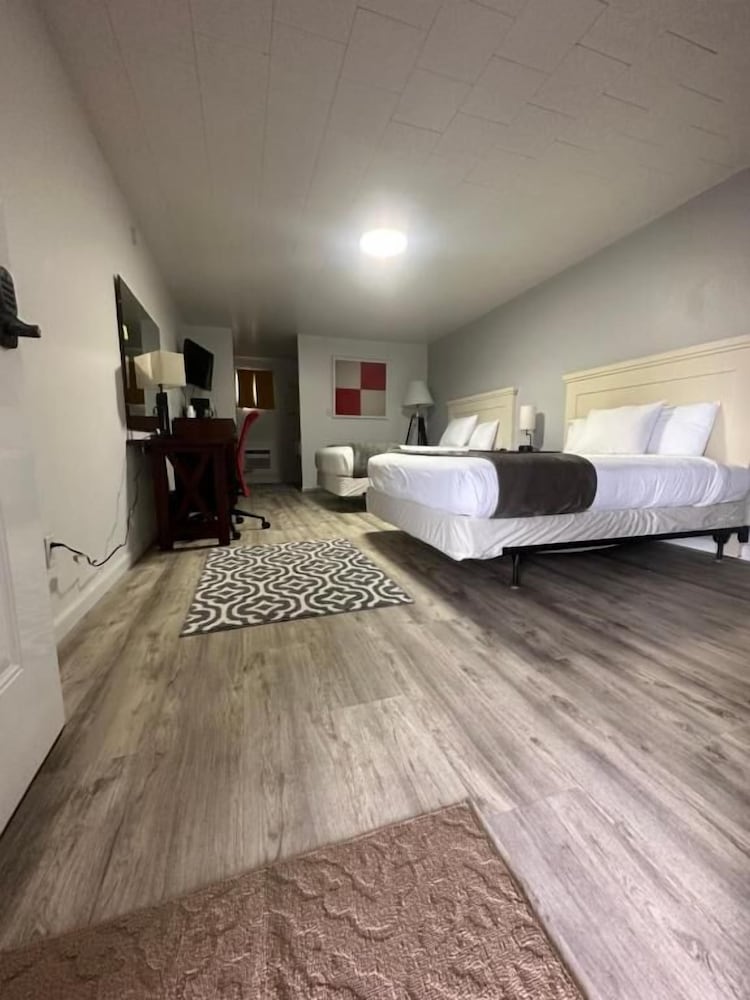 The Fossil Butte Motel