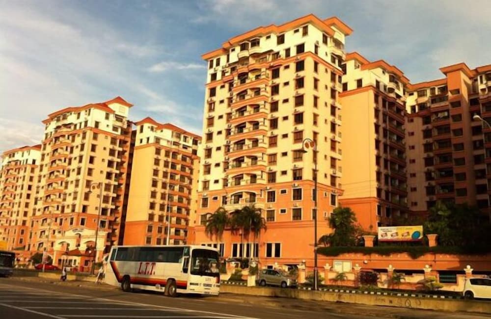 Marina Travellers Suite Marina Court