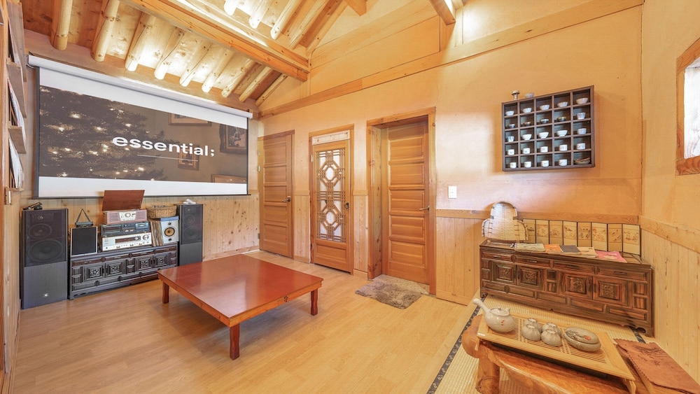Yangpyeong Agni Choshi Mae Hanok Stay