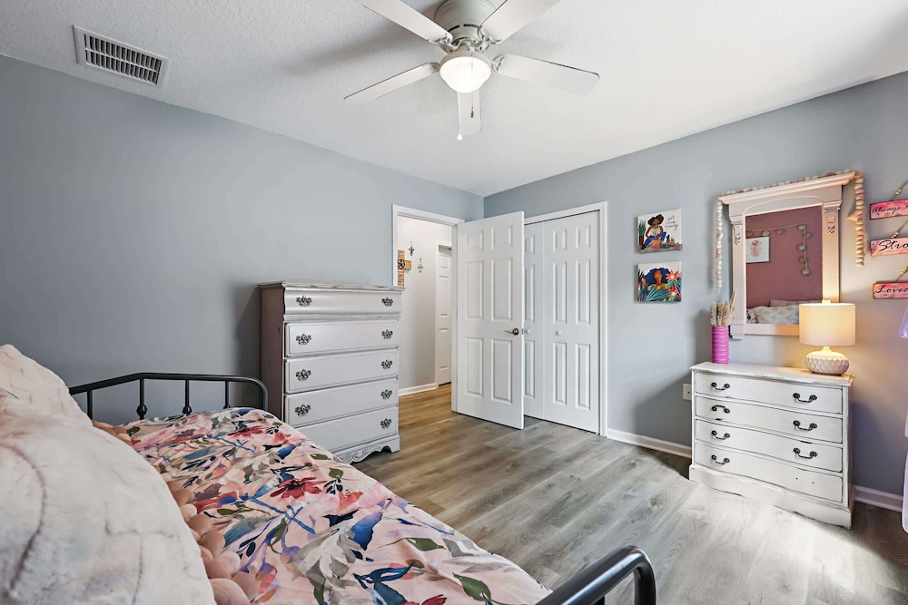 Ocean Blue Haven - Stay for 6!