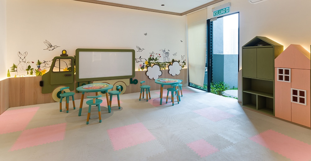 Scarletz Suites by Travelet Experience
