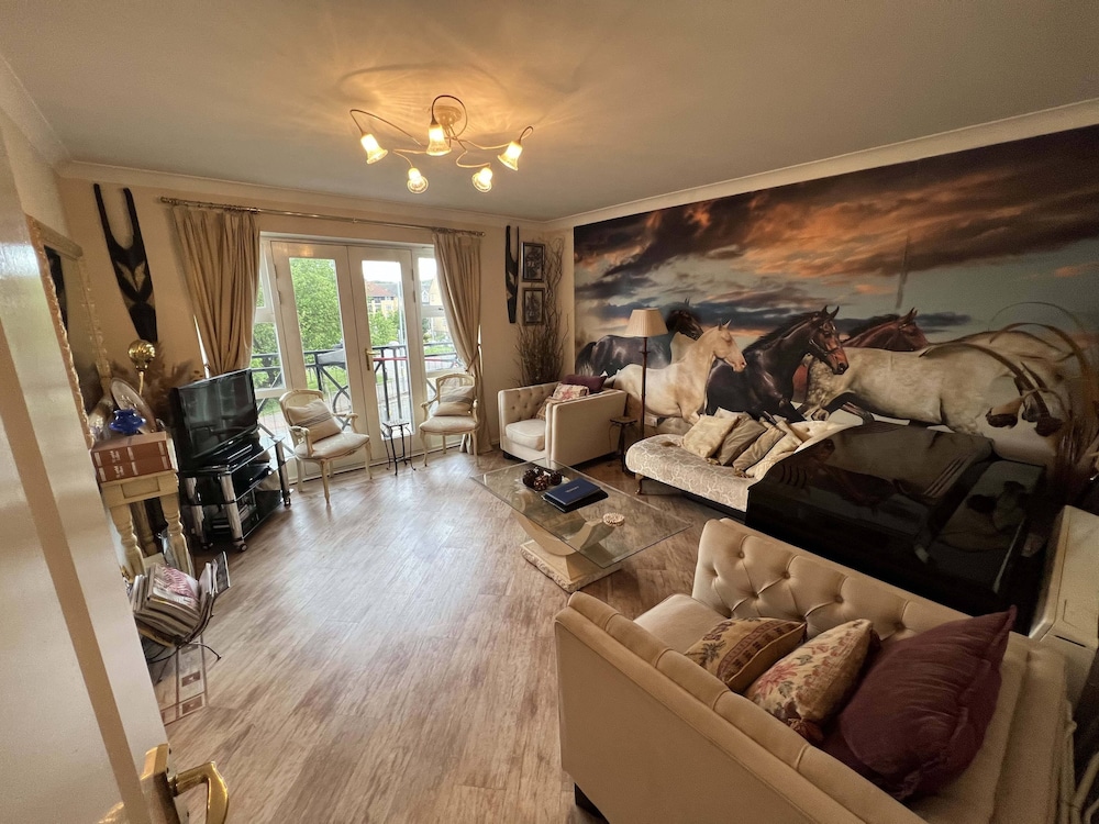 Luxury Apartment in Hemel Hempstead Uk for Couples and Executives, Free Wifi view 5
