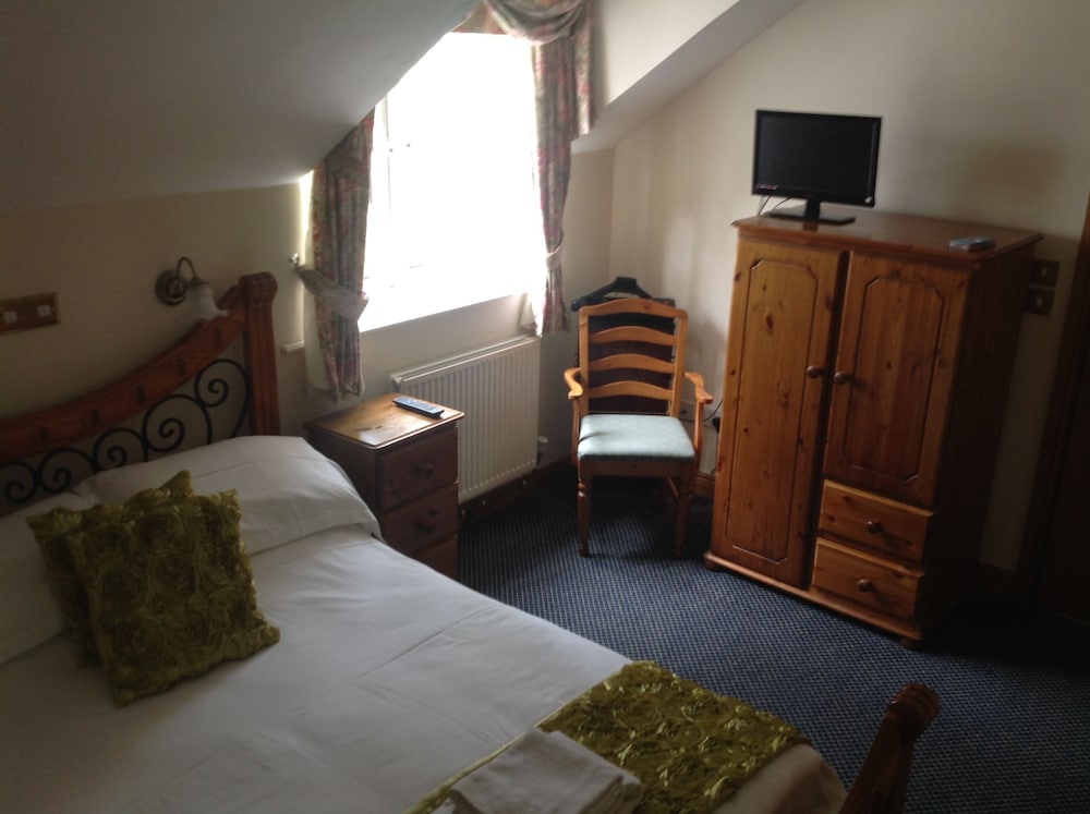 Glan Yr Afon Inn