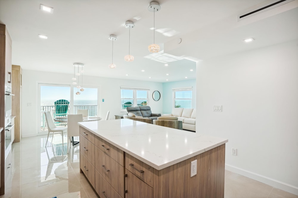 Emerald Isle 403 - Premier