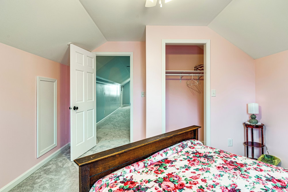 Meadow Edges w/ Yard & Views in Odon