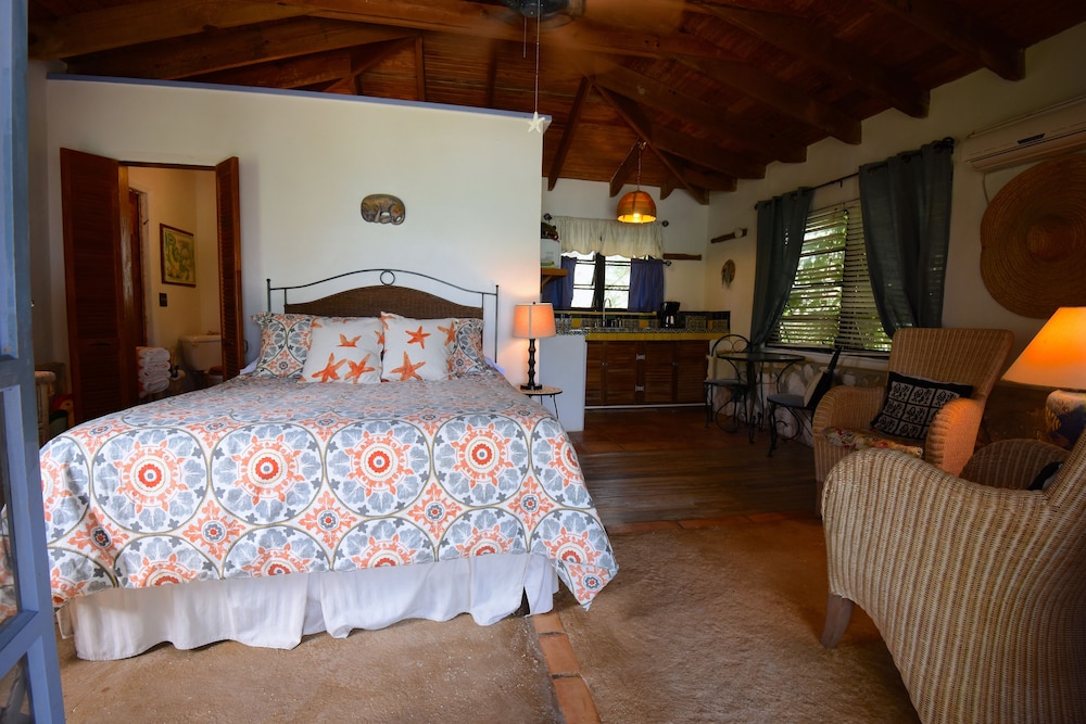 Nassau - Paradise Island Vacations - Pigeon Cay Beach Club - Property Image 2