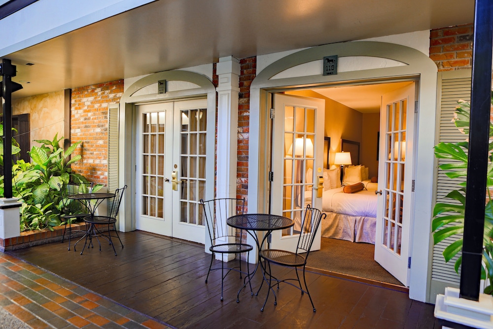 Great Falls Vacations - Heritage Inn - Property Image 13