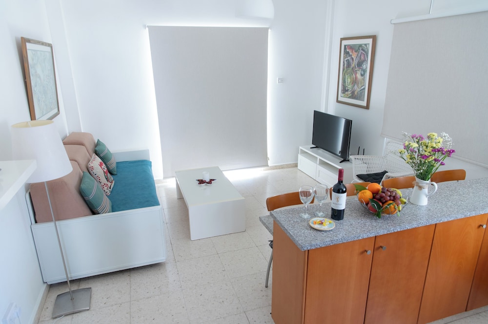 Themis Apartments