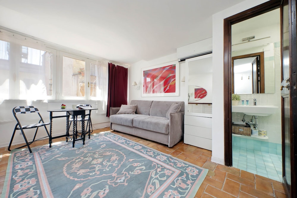 Ciancaleoni - WR Apartments