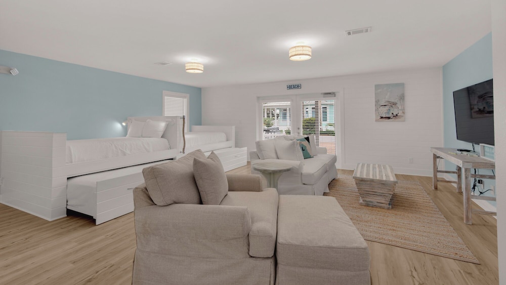 4BR Home w/ Private Pool, Game Room, Beach Access!
