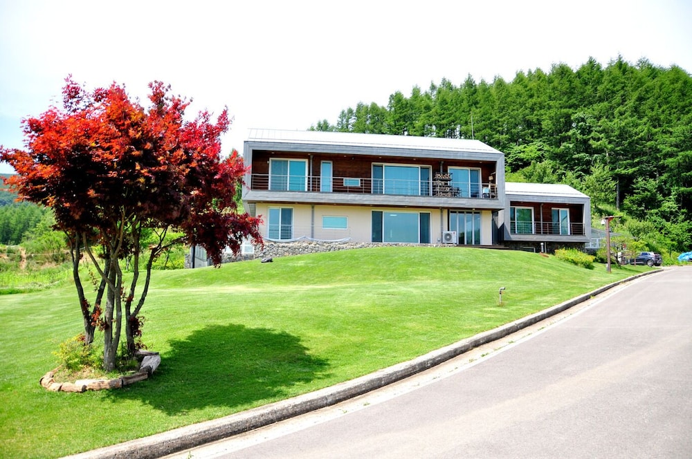 Photo 9
