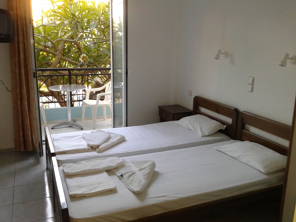 Litsa Mare apartments