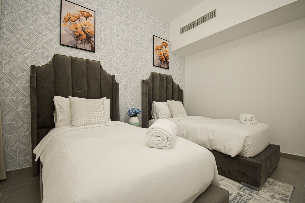 Elegant 3 BR Dubai South