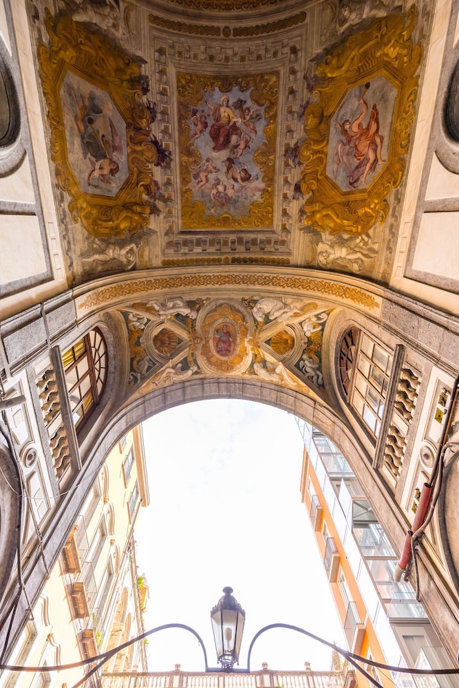 Palazzo Maddaloni Sweet Home By Napoliapartments