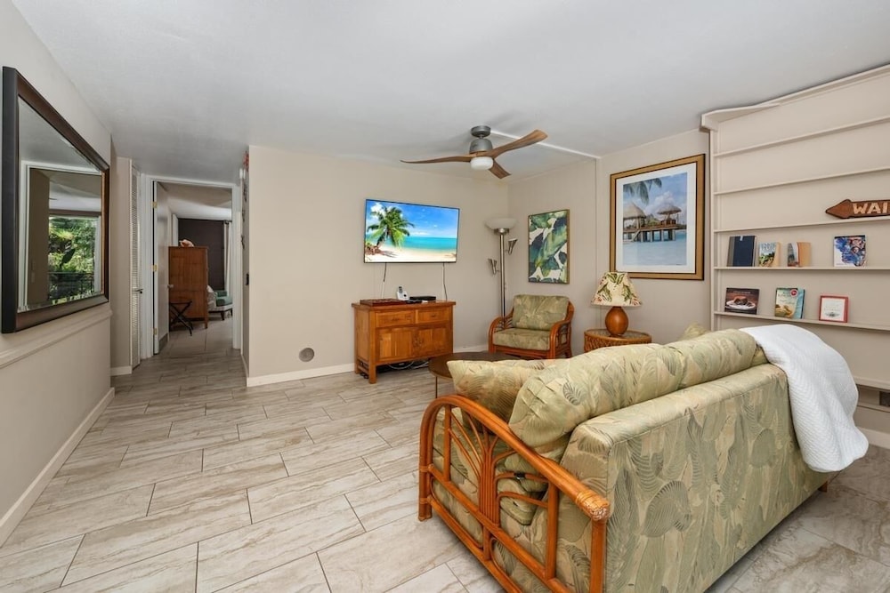 Big Island Kona Makai 5-103 1 Bedroom Condo