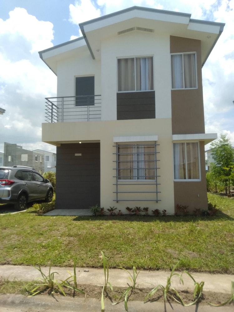 Avida 3-bedroom Vacation House With Pool