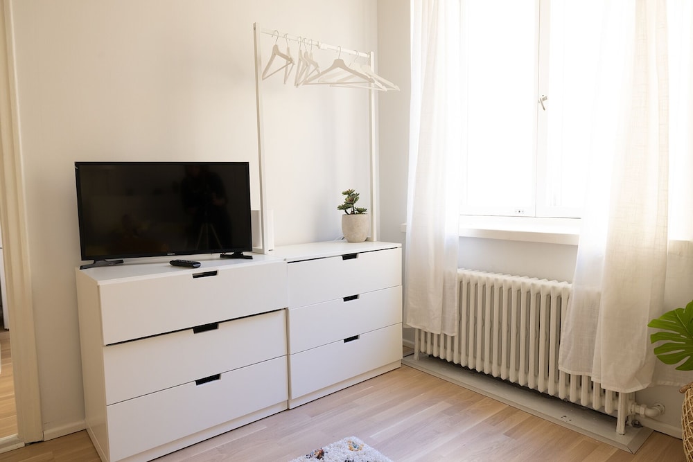2ndhomes Bright & Spacious City Studio view 2