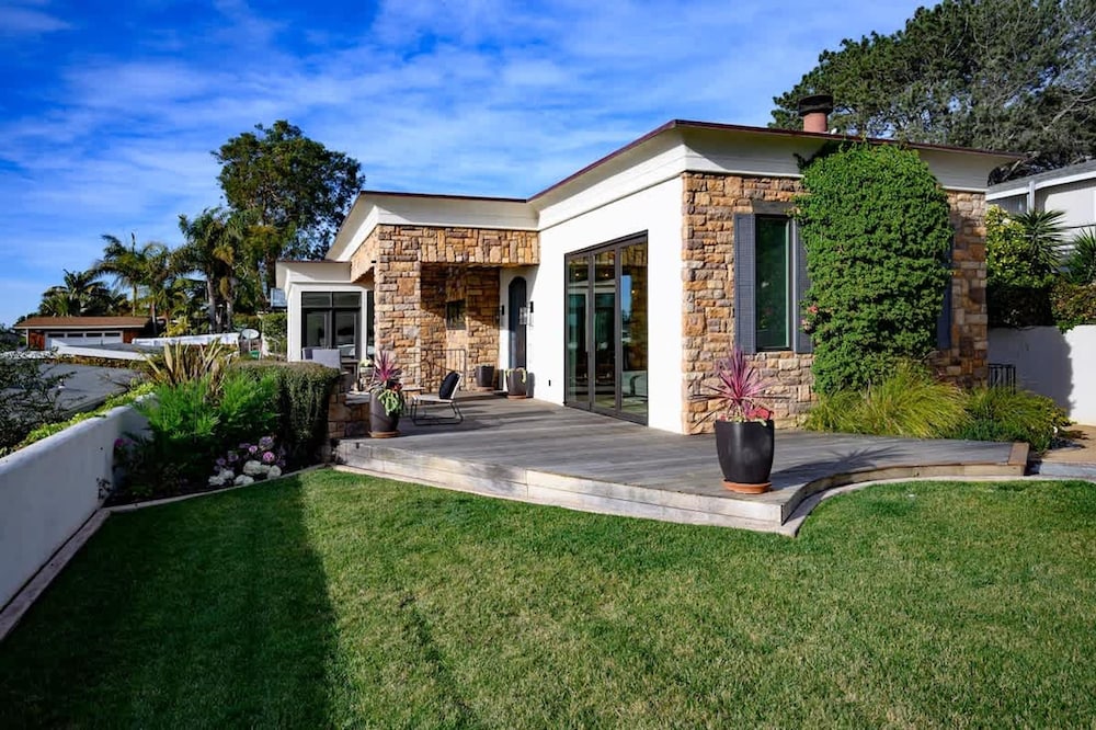 Luxury Ocean View Escape Elegant 4BR Del Mar Home