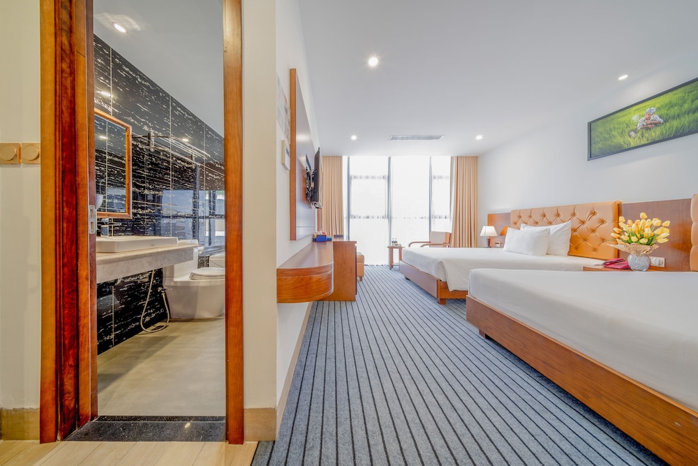 Sana Da Nang Beach Hotel 24