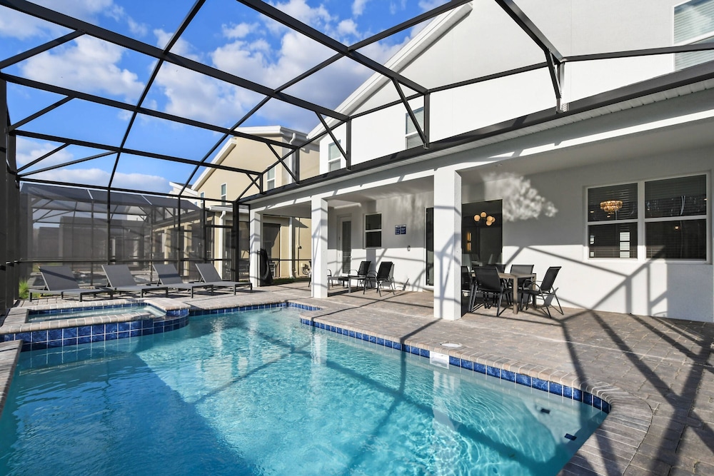 Disney 9Bd Storeylake Game Pool