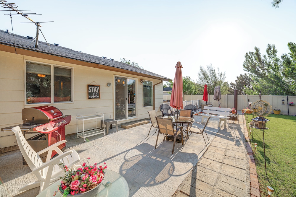 14 Mi to Meridian: Water-view Retreat w/ Patios!
