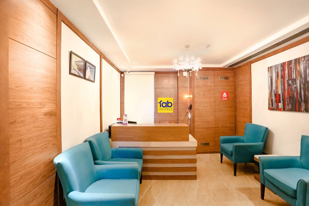 New Delhi Vacations - FabHotel Hexa Chhatarpur - Property Image 8