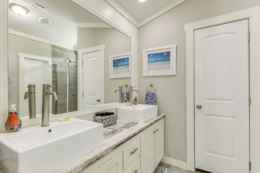 Walk to Fulton Fishing Pier: Family Home w/ Patio!
