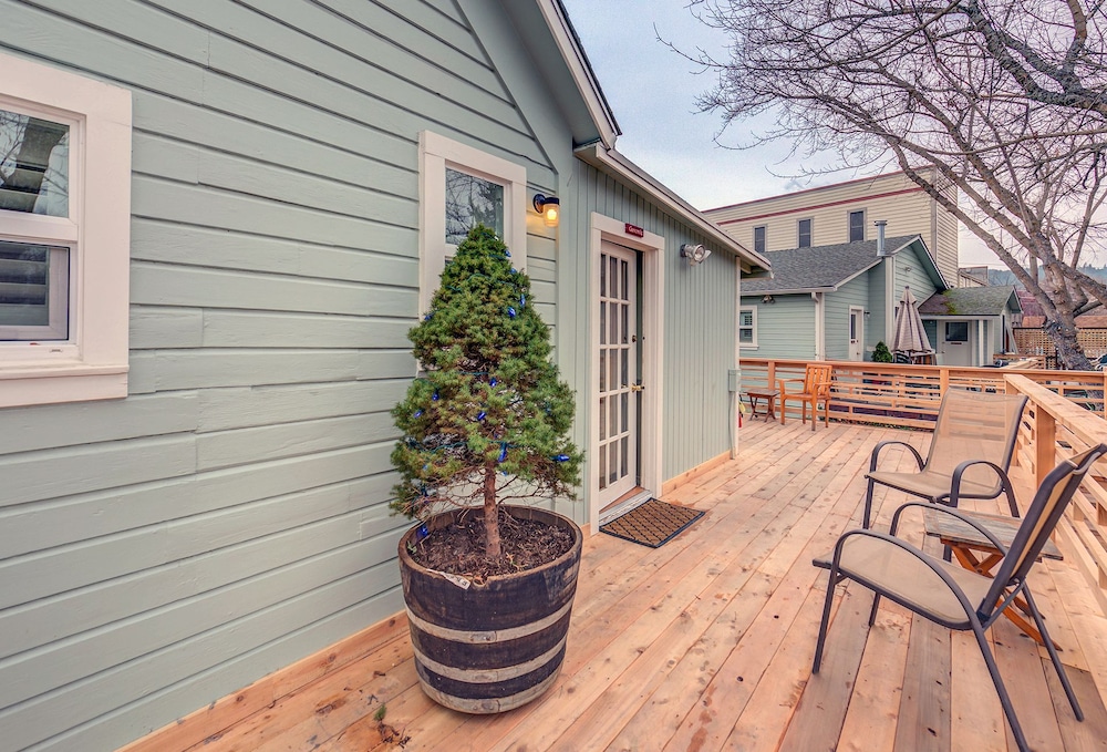 Ashland Vacations - Carlisle Garden Suites - Property Image 37