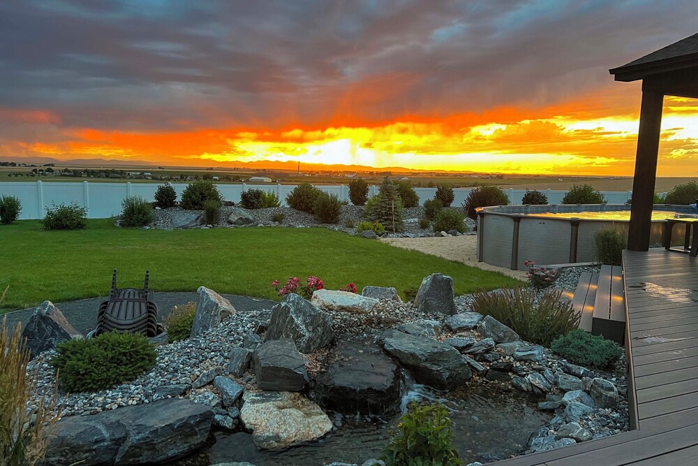 Private Hot Tub + Game Room: Keenesburg Getaway!