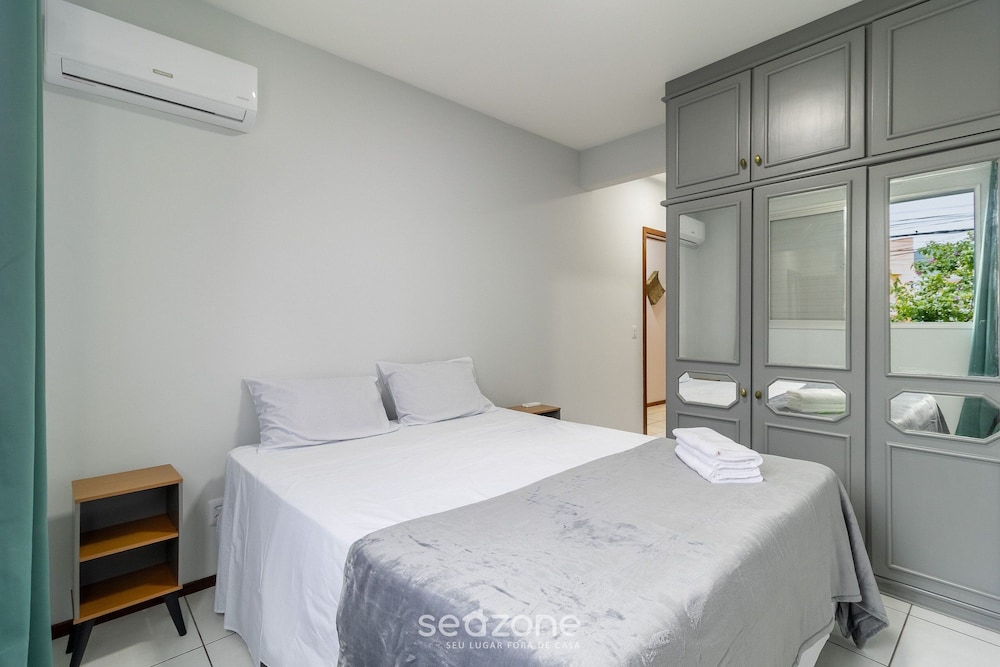 Apt With 3 Bedrooms 200m From Ufsc Elk0101