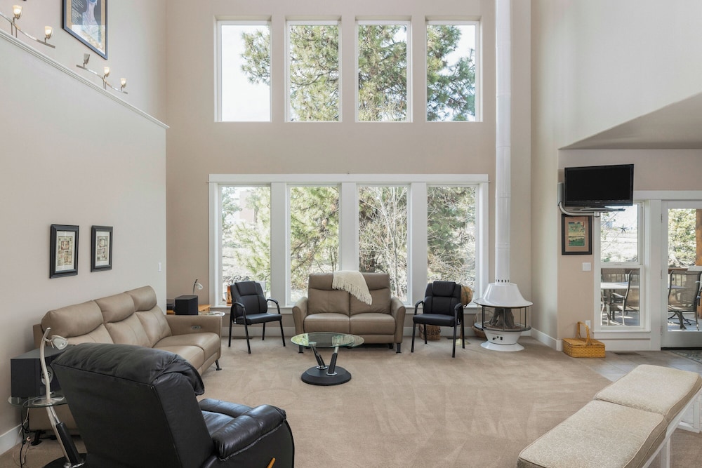 6BR 5 King Beds EV 10min Downtown