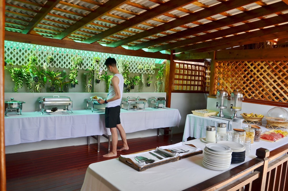 Lanta Miami Resort