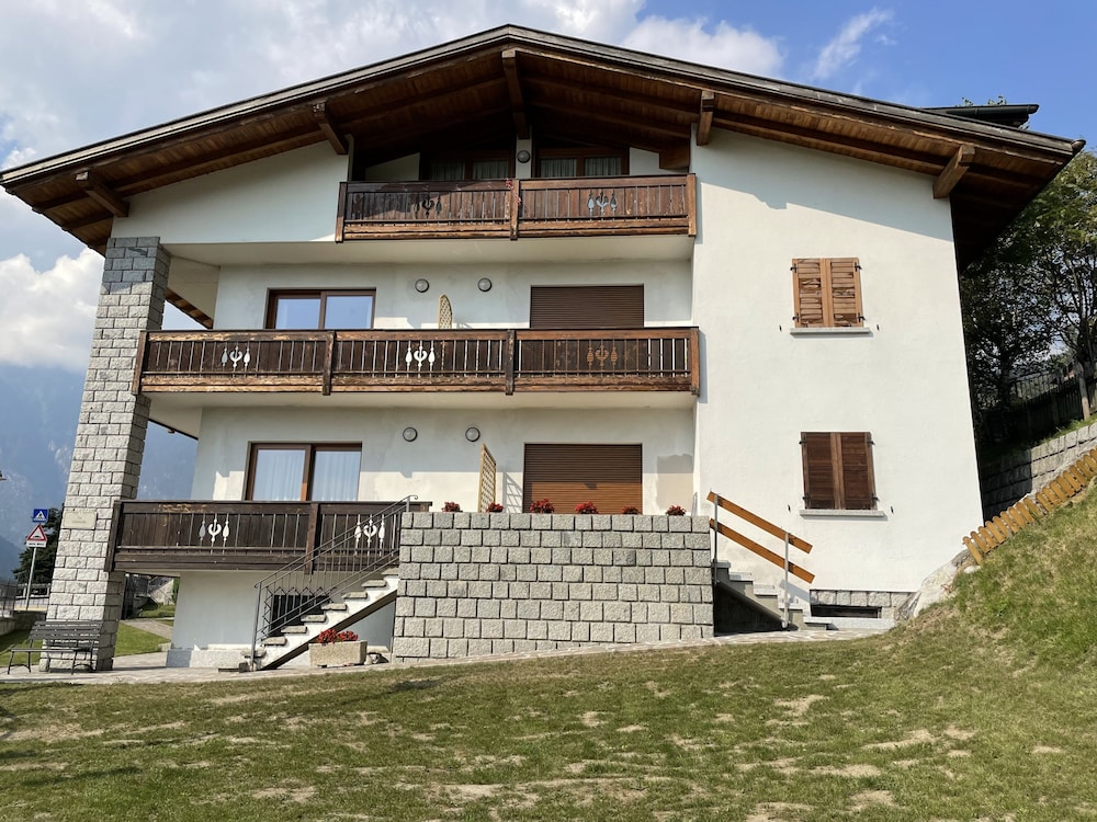 087 Trilocale Giustino