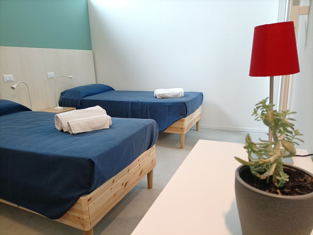 Bed and Bike Hostel