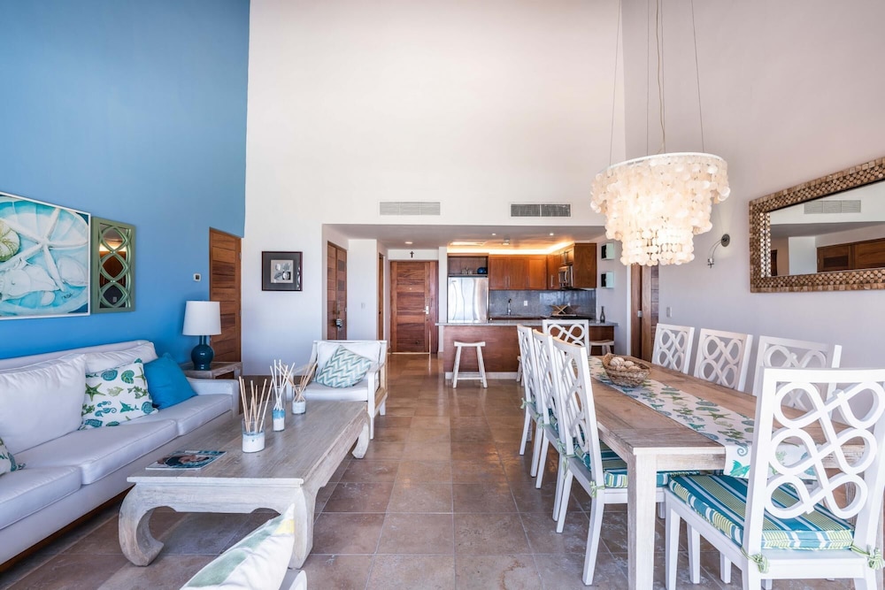 Beachfront w Jacuzzi Sotogrande at Cap Cana view 5