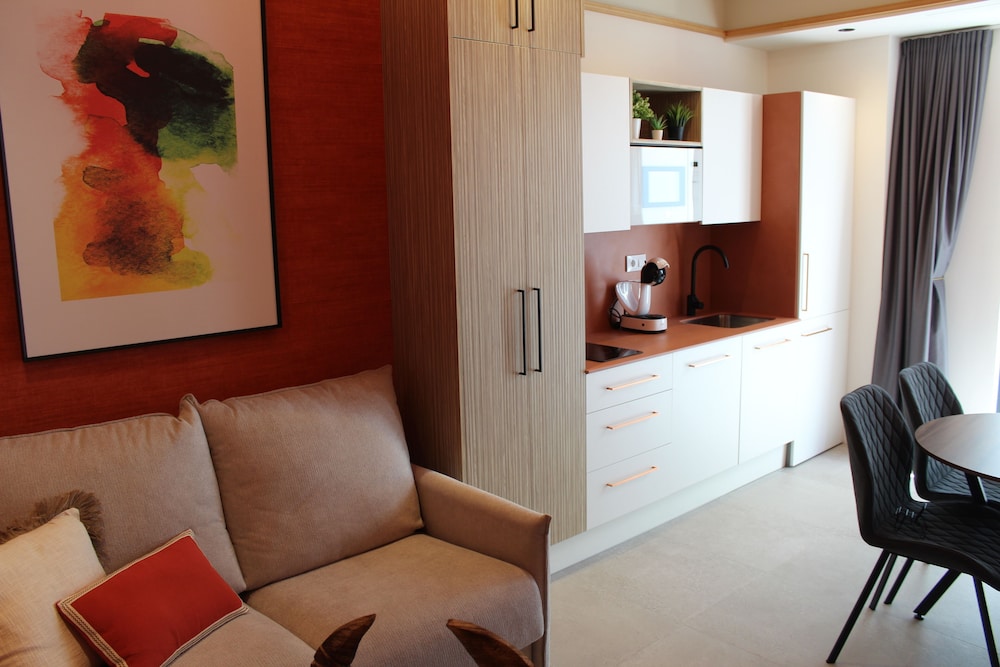 Promotur Suites - Ayora