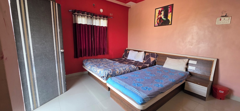 Hotel Manas